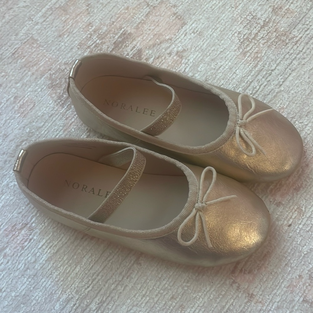 Noralee size 11 gold ballet flats